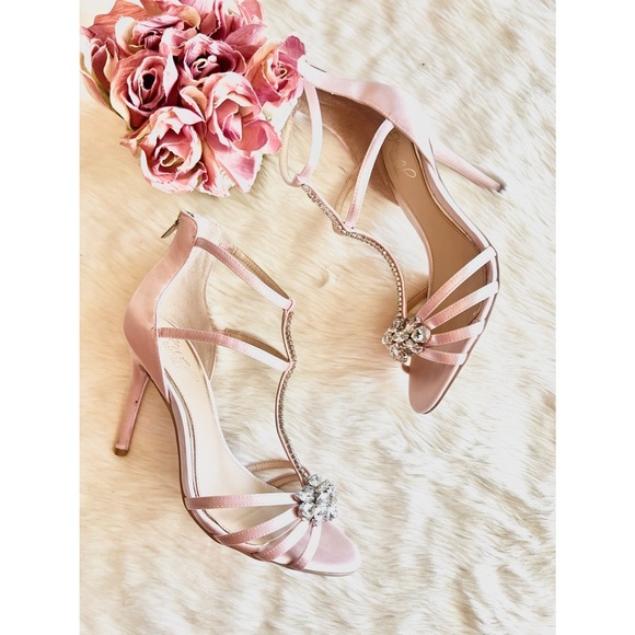 Badgley Mischka Hazel Heels - Picture 3 of 14